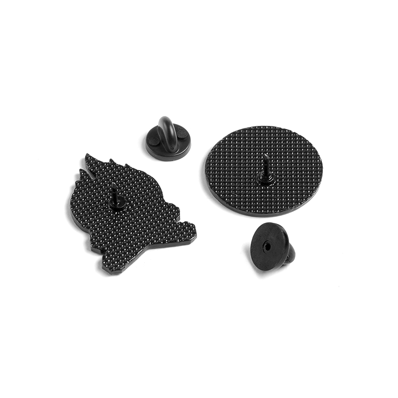 Broche de feu de joie en émail - Outdoor Adventure Friends avis et prix